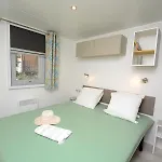 Montana Parc - Golfe De St Tropez - Maeva Campsite Gassin