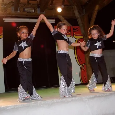 Кемпинг Montana Parc - Golfe De St Tropez - Maeva Гассен