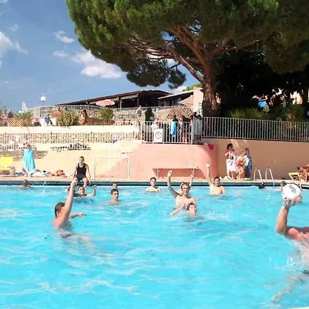 Montana Parc - Golfe De St Tropez - Maeva Campsite Gassin