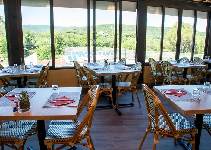 Montana Parc - Golfe De St Tropez - Maeva Kemping Gassin