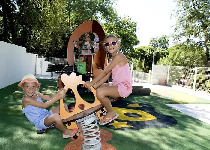 Montana Parc - Golfe De St Tropez - Maeva Kemping Gassin