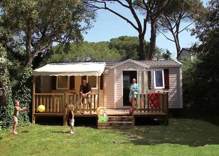 Montana Parc - Golfe De St Tropez - Maeva Parque de Campismo 4*